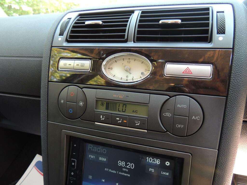 Ford Mondeo  Silver #54