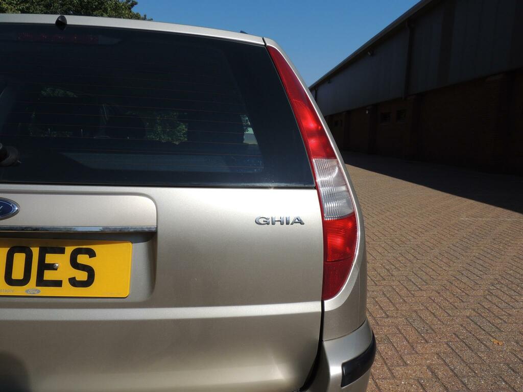 Ford Mondeo  Silver #38