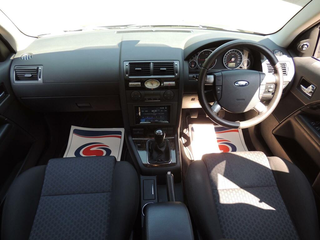 Ford Mondeo  Silver #69
