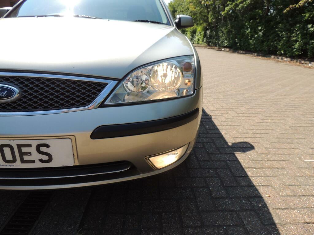 Ford Mondeo  Silver #31