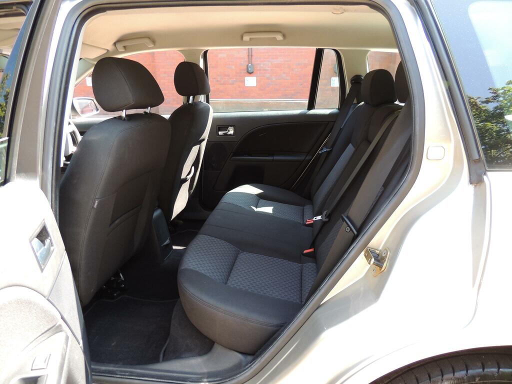Ford Mondeo  Silver #68