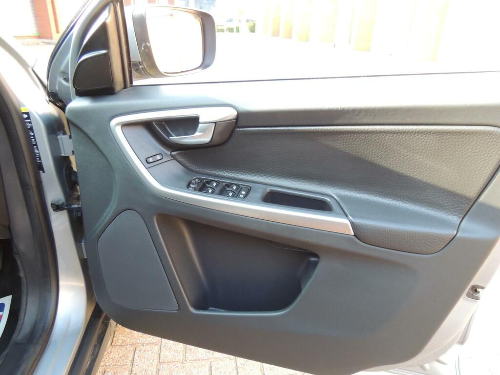 Volvo XC60 D5 Se Awd Blue #44