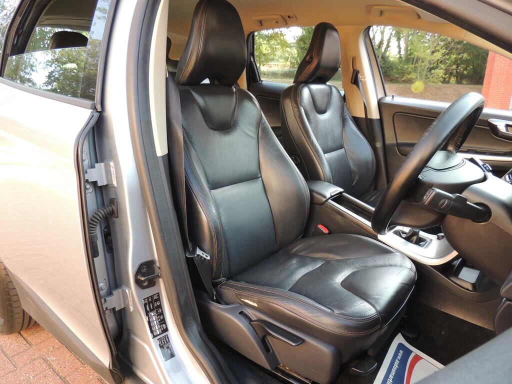 Volvo XC60 D5 Se Awd Blue #43