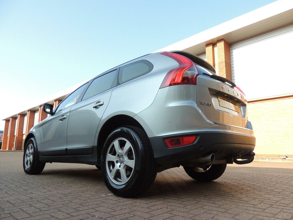 Volvo XC60 D5 Se Awd Blue #26