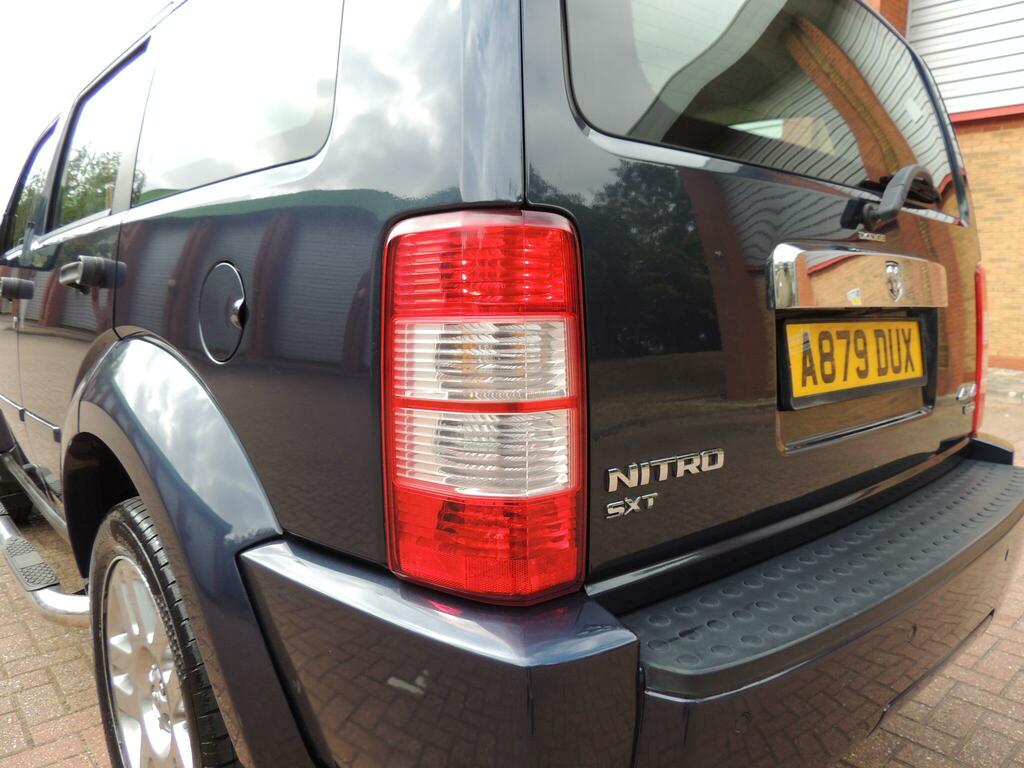 Dodge Nitro 2.8 Crd Sxt Orange #42