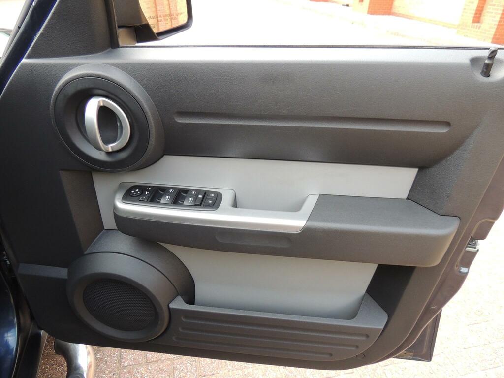 Dodge Nitro 2.8 Crd Sxt Orange #46