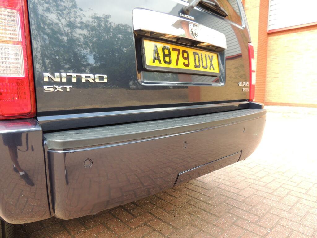 Dodge Nitro 2.8 Crd Sxt Orange #43