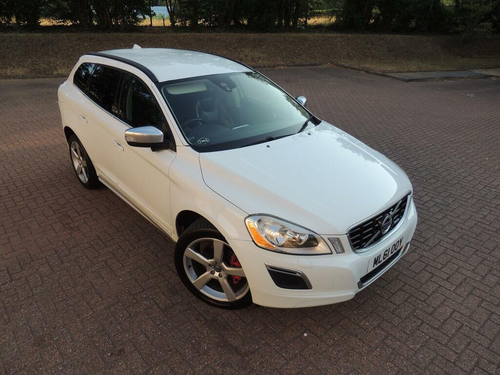 Volvo XC60 R-design White #3