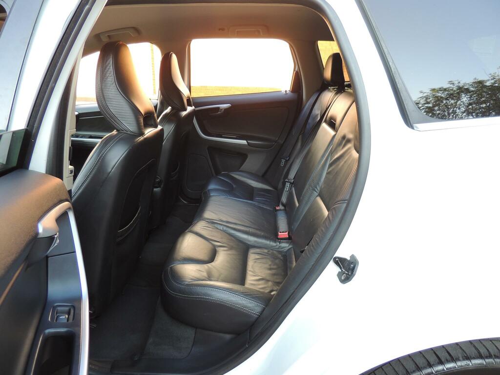 Volvo XC60 D5 R-design Awd Silver #82