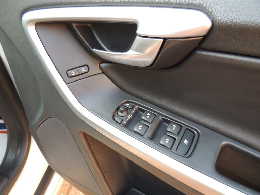 Volvo XC60 D5 R-design Awd Silver #51