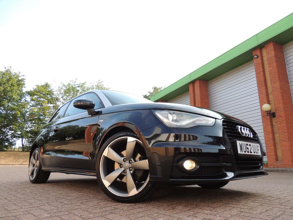Audi A1 Black Edition Black #4