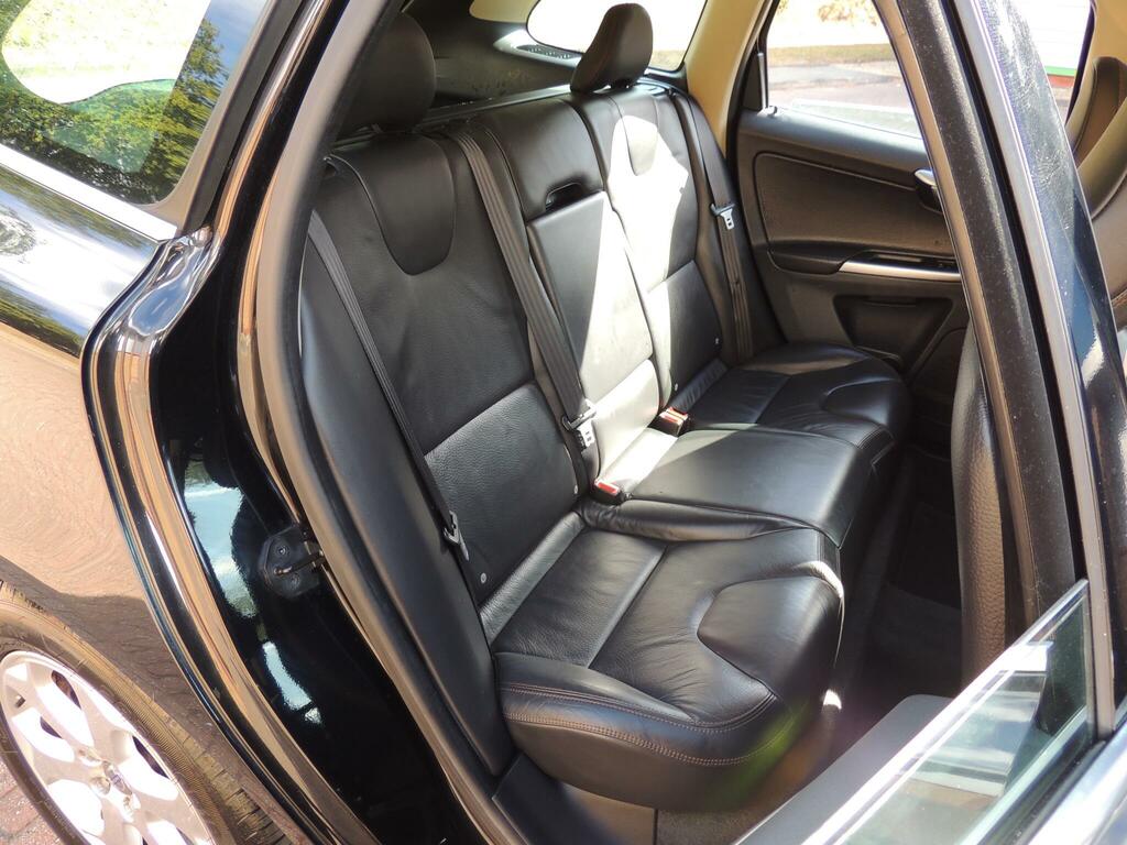Volvo XC60 Se Lux Premium Blue #67