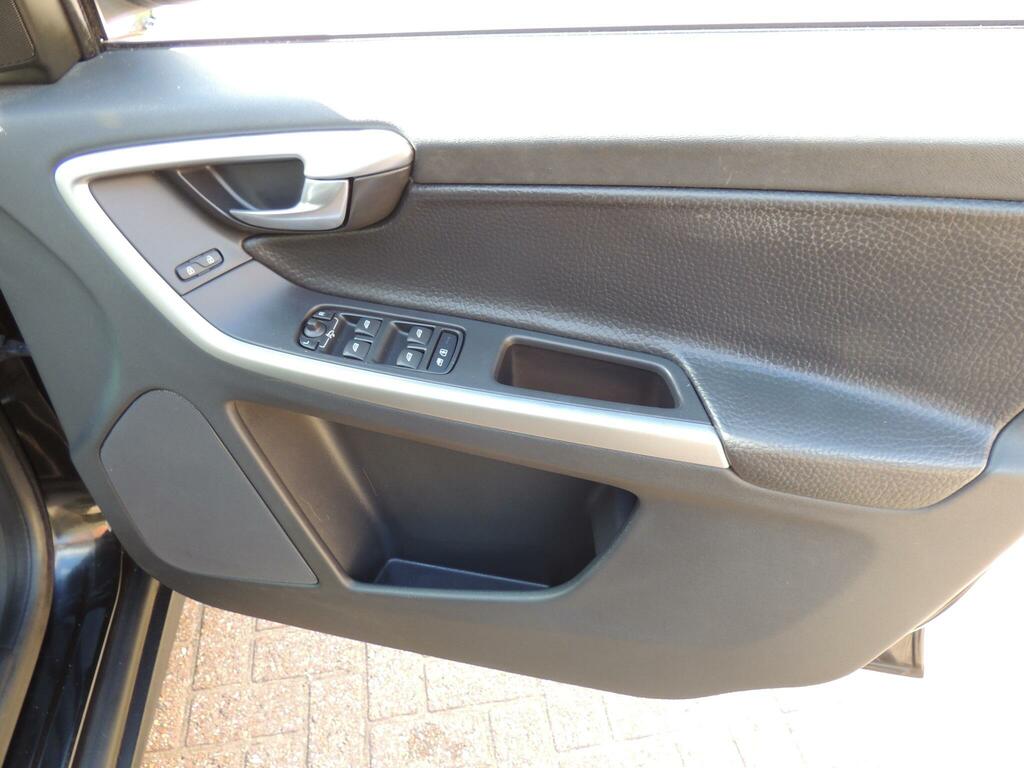 Volvo XC60 Se Lux Premium Blue #38