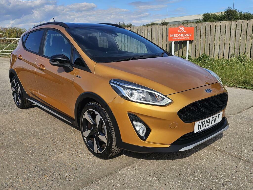 Ford Fiesta 1.0T Ecoboost Active Bo Play Euro 6 S S Yellow