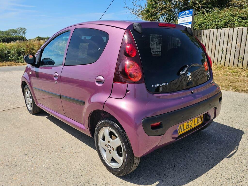 Peugeot 107 1.0 12V Allure Euro 5 Purple #4