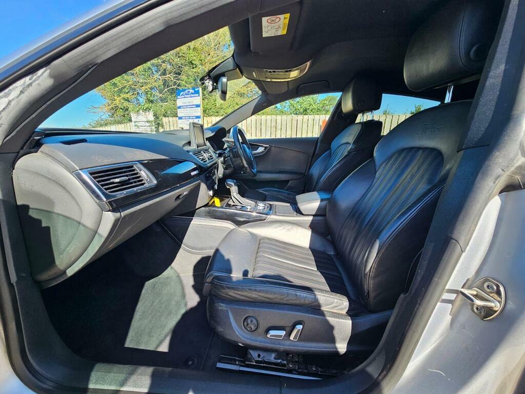 Audi A7 Hatchback Black #19