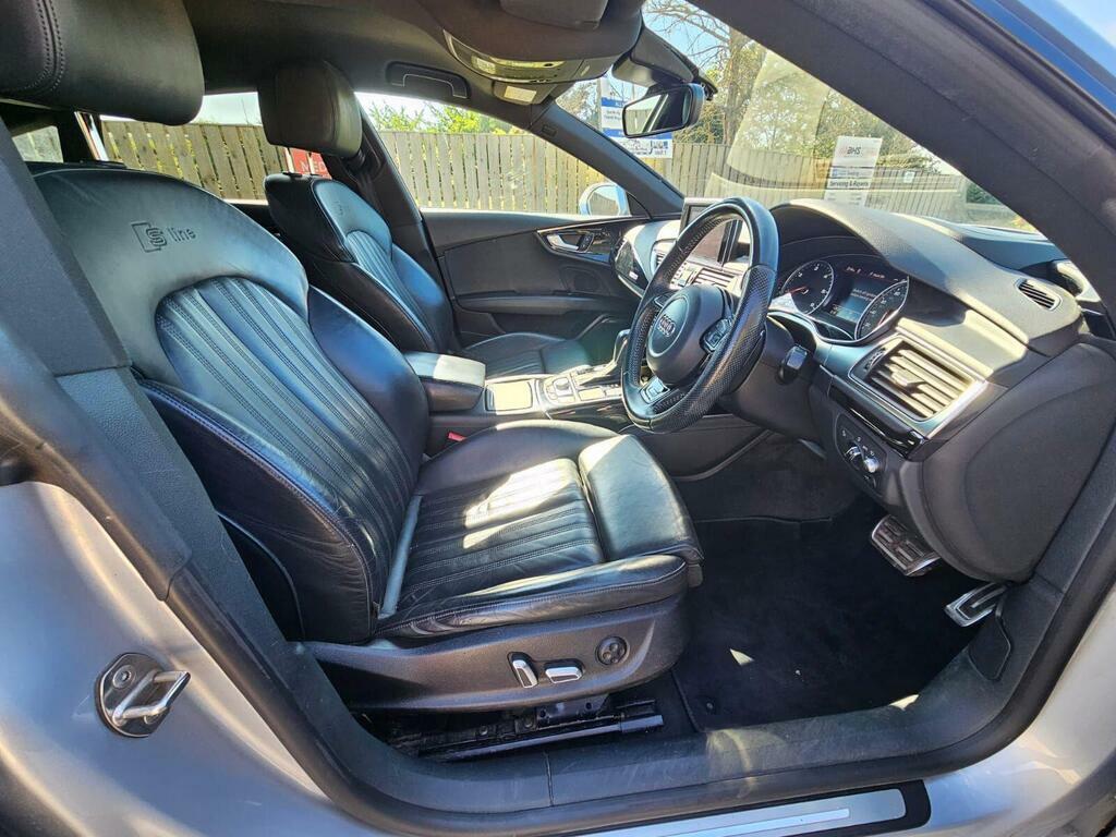 Audi A7 Hatchback Black #10
