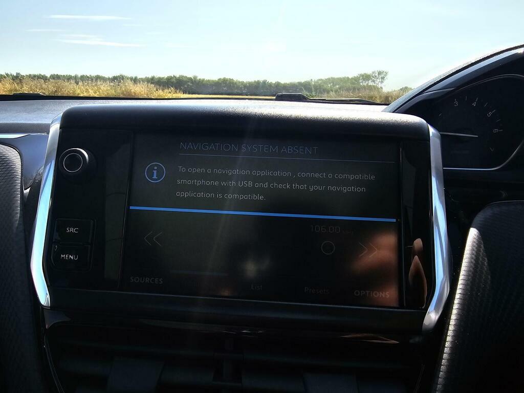 Peugeot 2008 Blue Hdi Active White #13