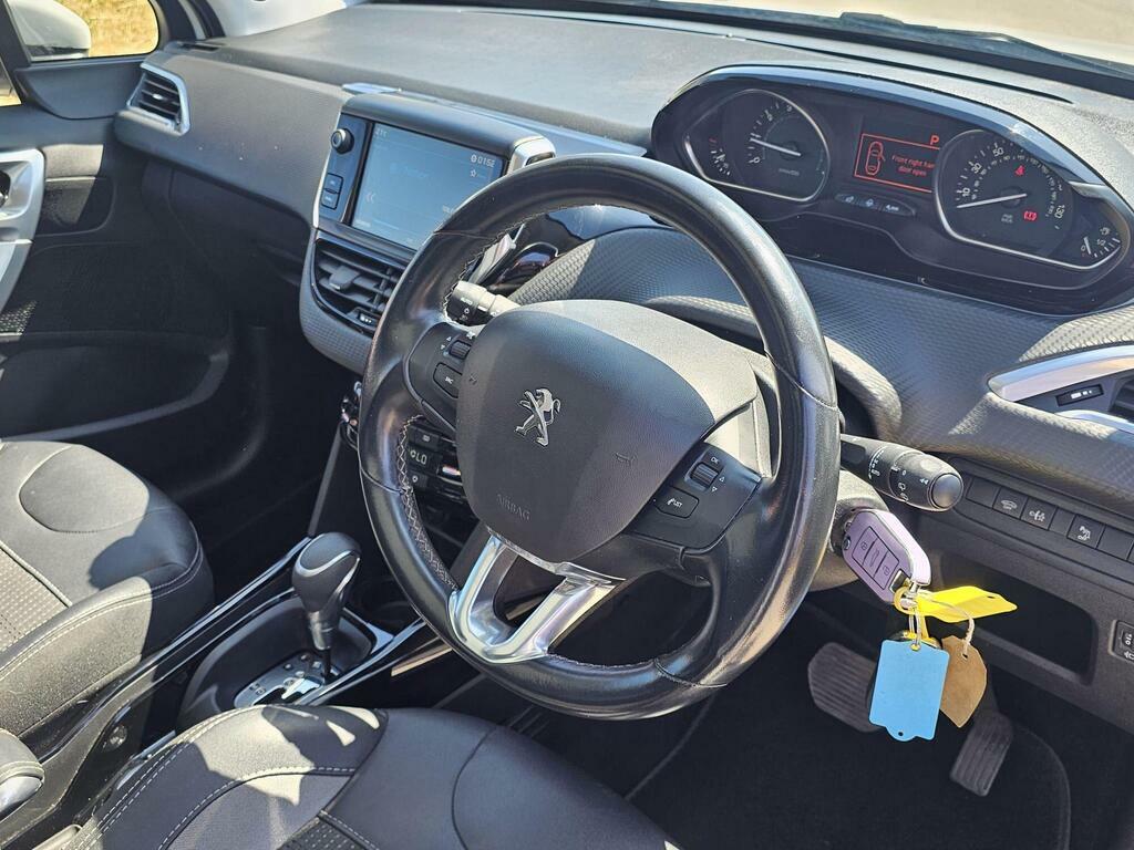 Peugeot 2008 Blue Hdi Active White #24