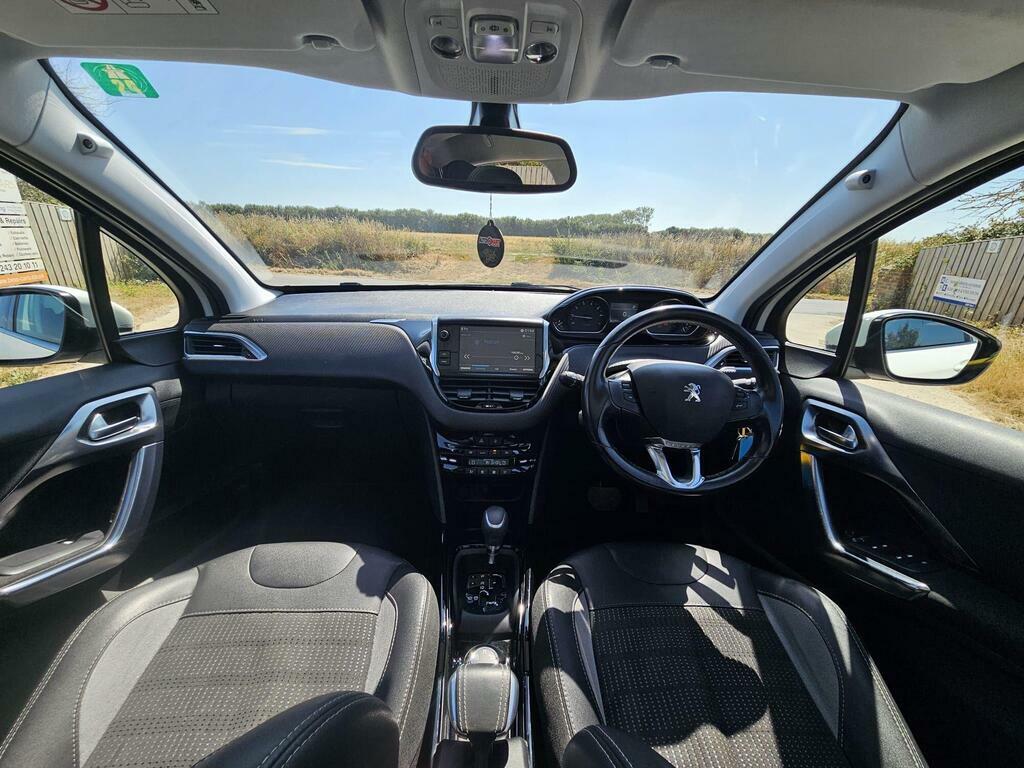Peugeot 2008 Blue Hdi Active White #8