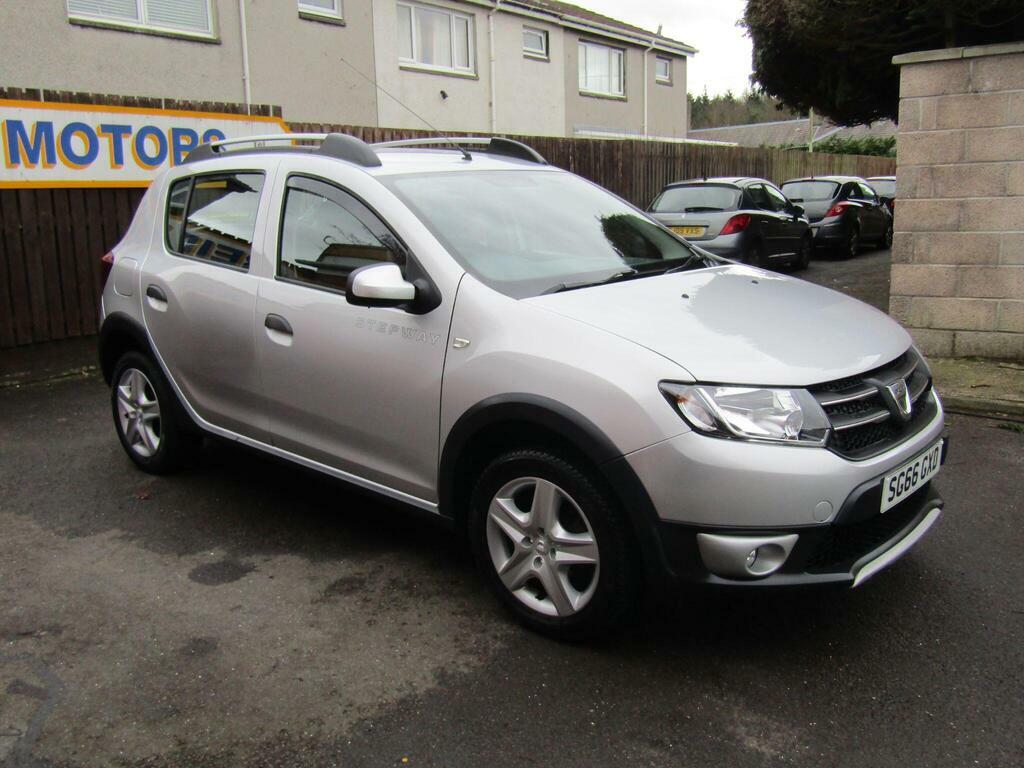 Dacia Sandero Stepway 0.9 Tce Laureate Euro 6 S S Silver #2