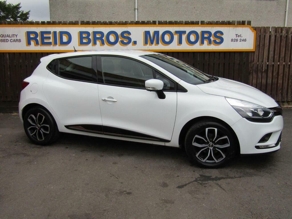 Renault Clio 0.9 Tce Play Euro 6 S S White