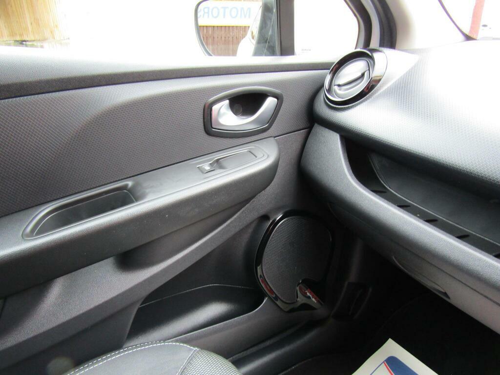 Renault Clio 0.9 Tce 90 Gt Line Silver #31