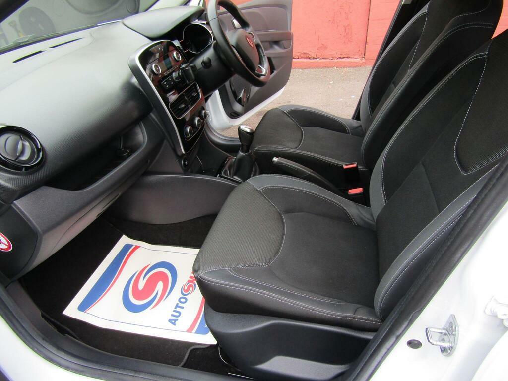 Renault Clio 0.9 Tce 90 Gt Line Silver #68