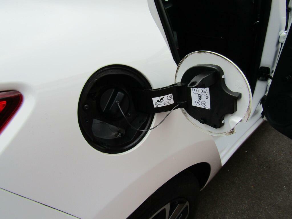 Renault Clio 0.9 Tce 90 Gt Line Silver #64