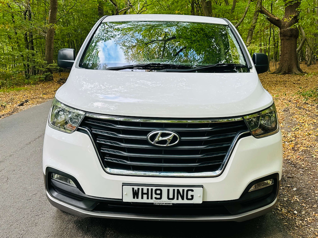 Hyundai I800 2.5 L Se Crdi White #3