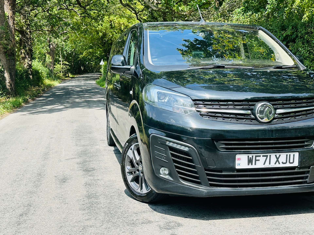 Vauxhall Vivaro 2.0 L Life Elite Td Ss Black #4