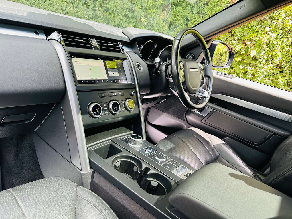 Land Rover Discovery 3.0 L Landmark Edition Sd6 4Wd Black #5