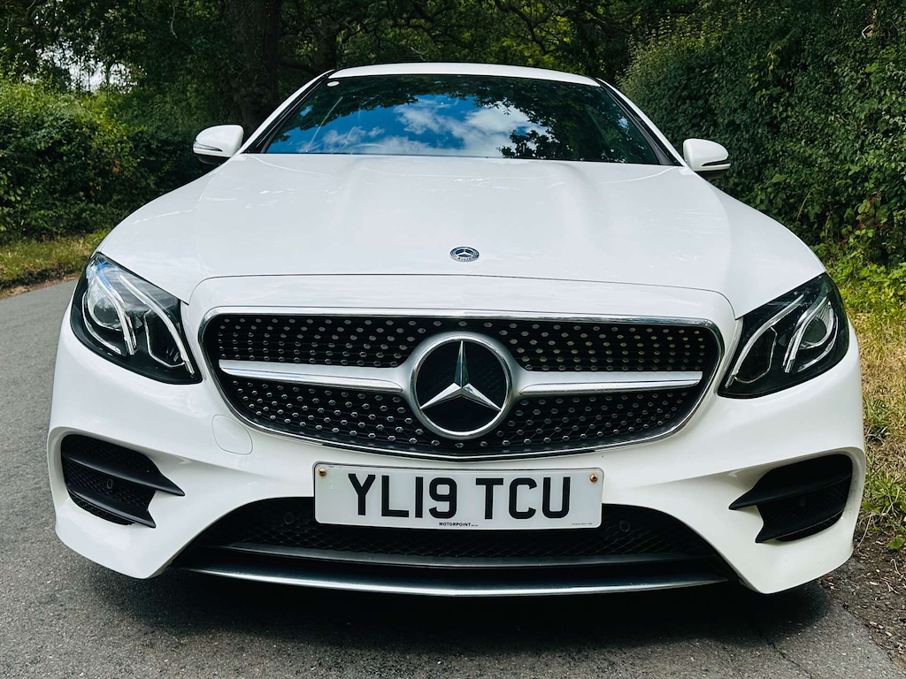 Mercedes-Benz E Class 2.0 L Amg Line YL19TCU White #3