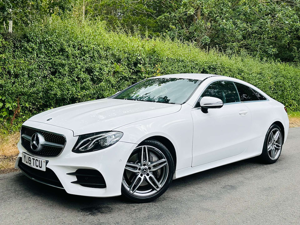 Mercedes-Benz E Class 2.0 L Amg Line YL19TCU White #5