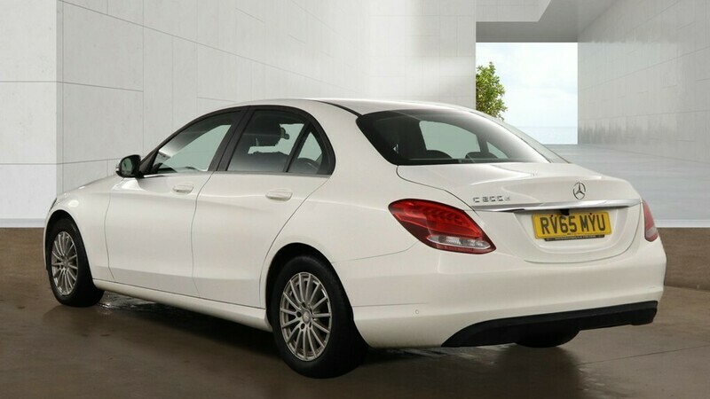 Mercedes-Benz C Class C200 D Se Executive White #3