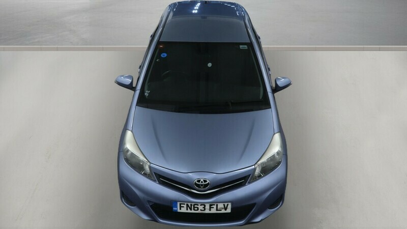 Toyota Yaris 1.0 Vvt-i Tr 70 Bhp Blue #12