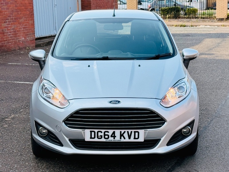 Ford Fiesta Zetec Silver #4