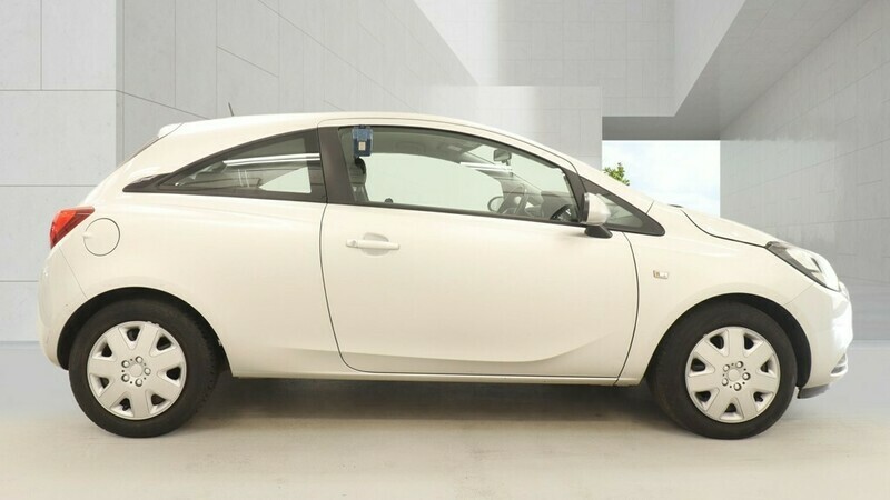 Vauxhall Corsa Design Silver #3