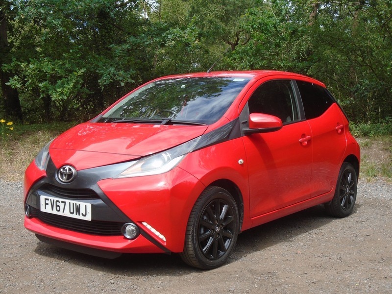 Toyota Aygo Vvt-i X-style FV67UWJ Red #2