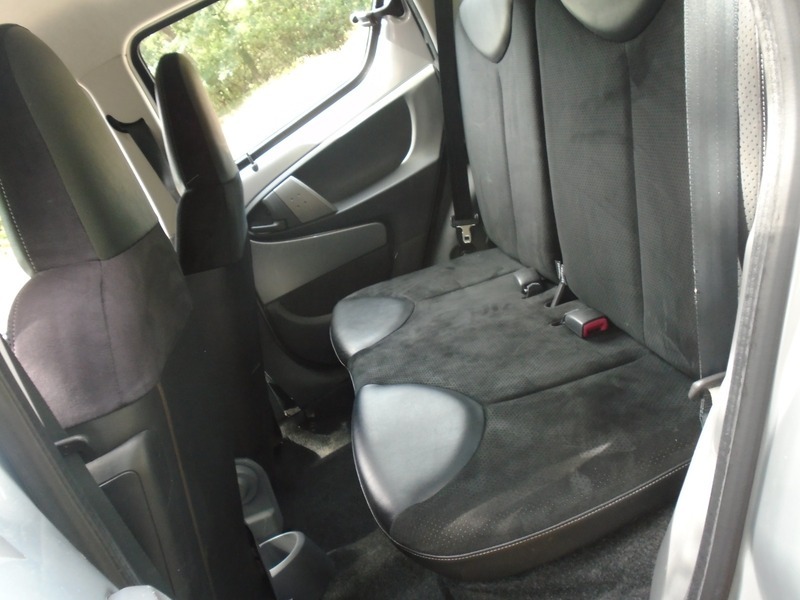 Toyota Aygo 1.0 Vvt-i Ice Hatchback Euro 5 White #20