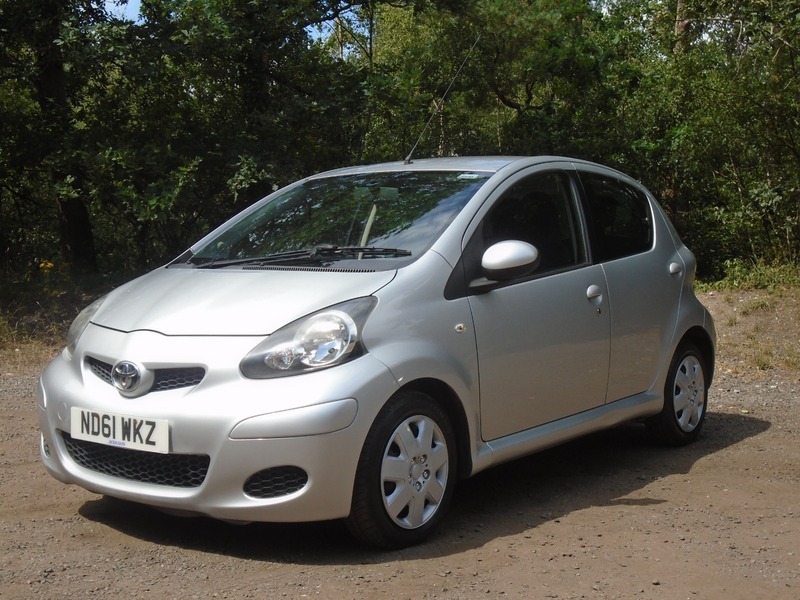 Toyota Aygo Vvt-i Ice Silver #2