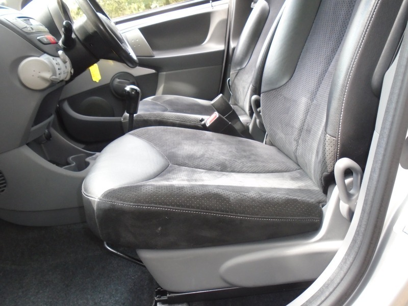 Toyota Aygo 1.0 Vvt-i Ice Hatchback Euro 5 White #18