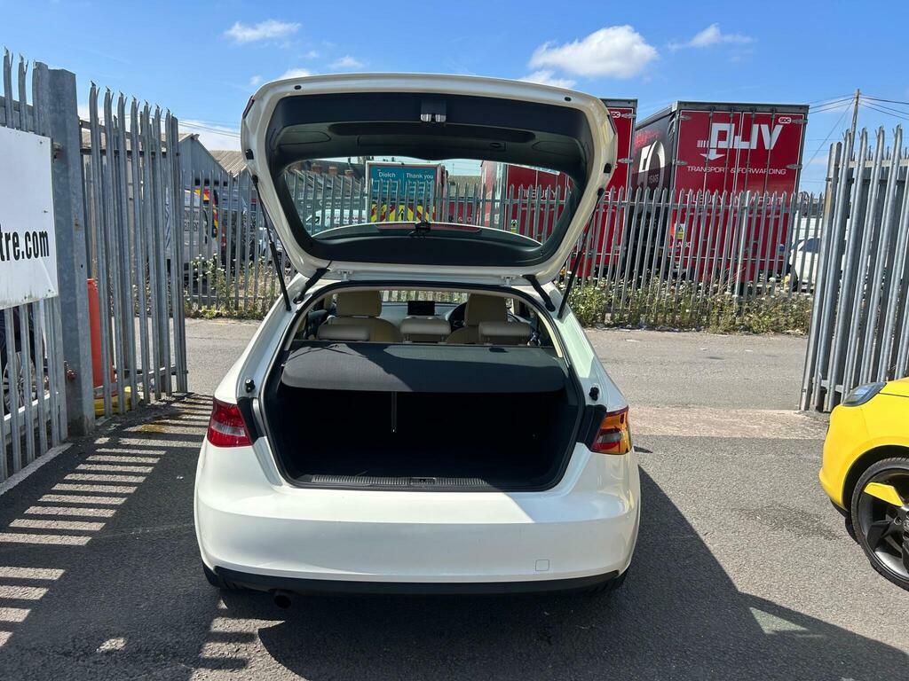 Audi A3 1.2 Tfsi Se Euro 5 S S White #6