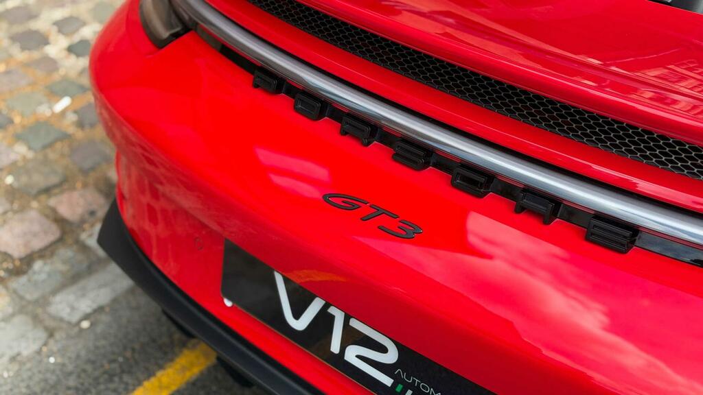 Porsche 911 911 Carrera 4S Black #8