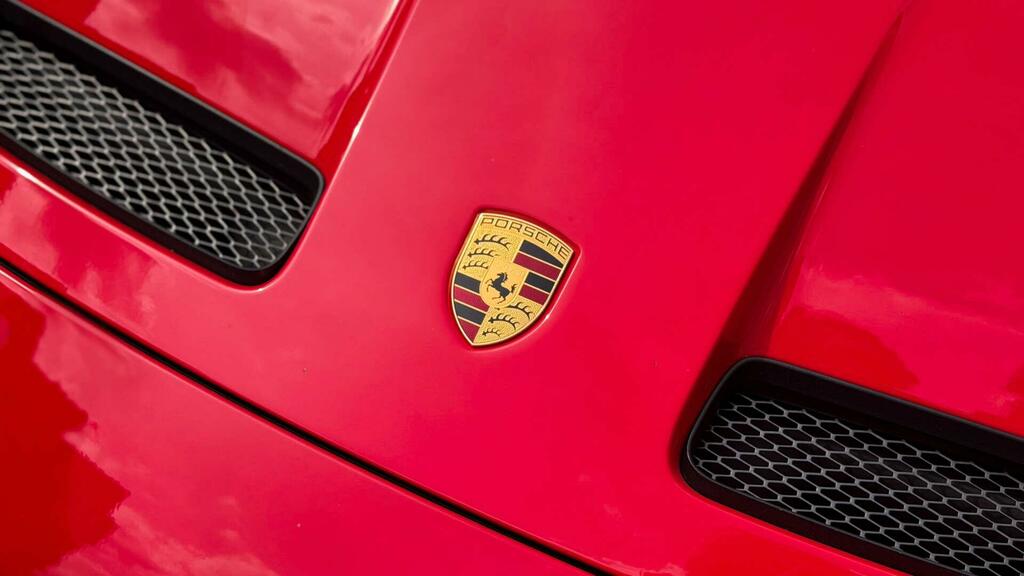 Porsche 911 911 Carrera 4S Black #23