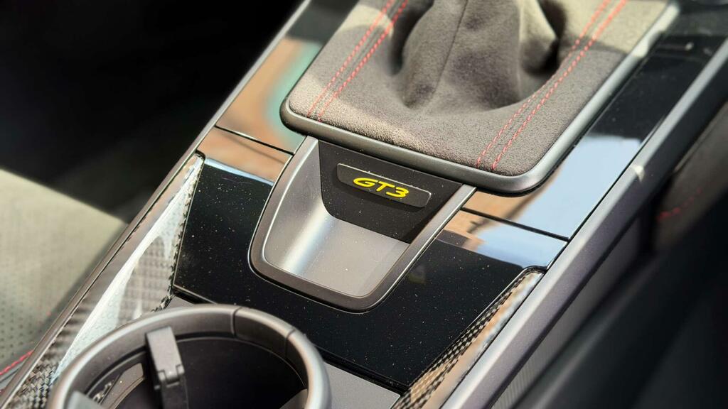 Porsche 911 911 Carrera 4S Black #40