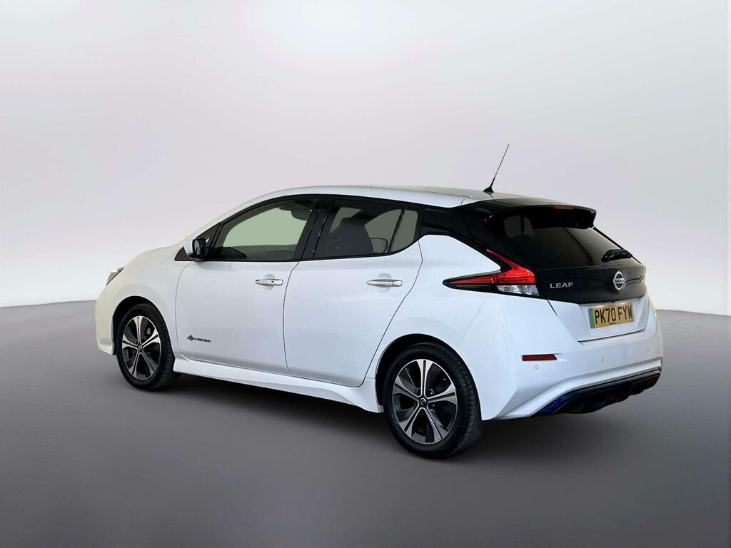 Nissan Leaf 40Kwh Tekna Hatchback 150 Ps White #6