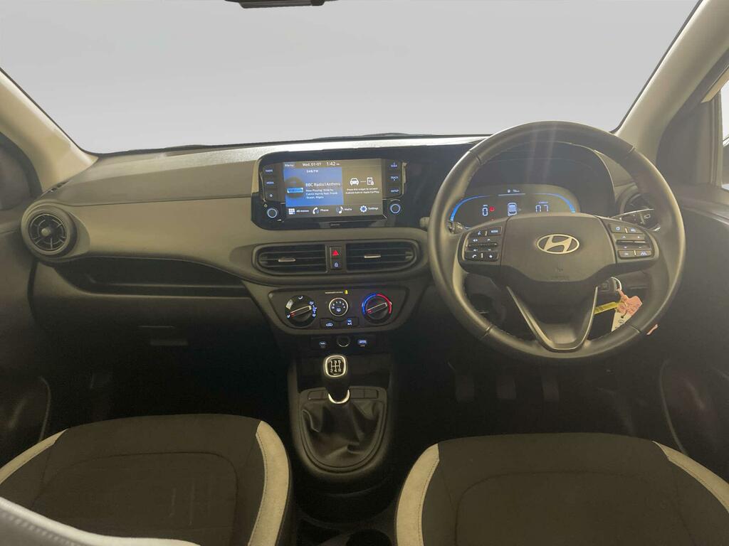 Hyundai I10 1.0 Advance Hatchback Euro 6 S White #2
