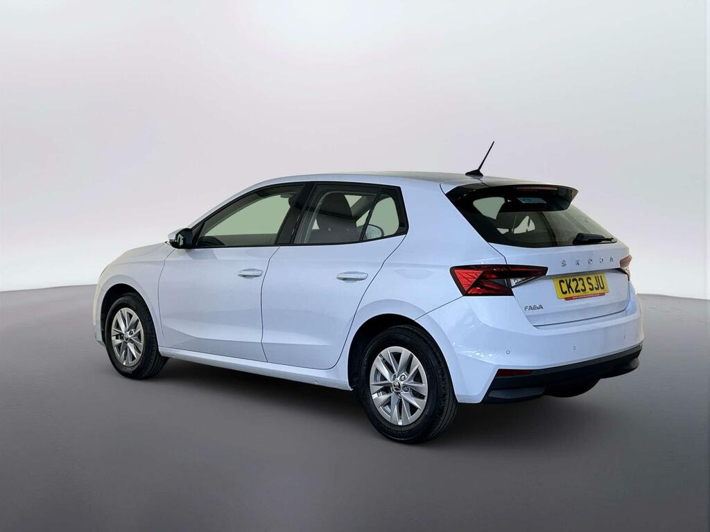 Skoda Fabia 1.0 Tsi Se Comfort Hatchback Eur White #6
