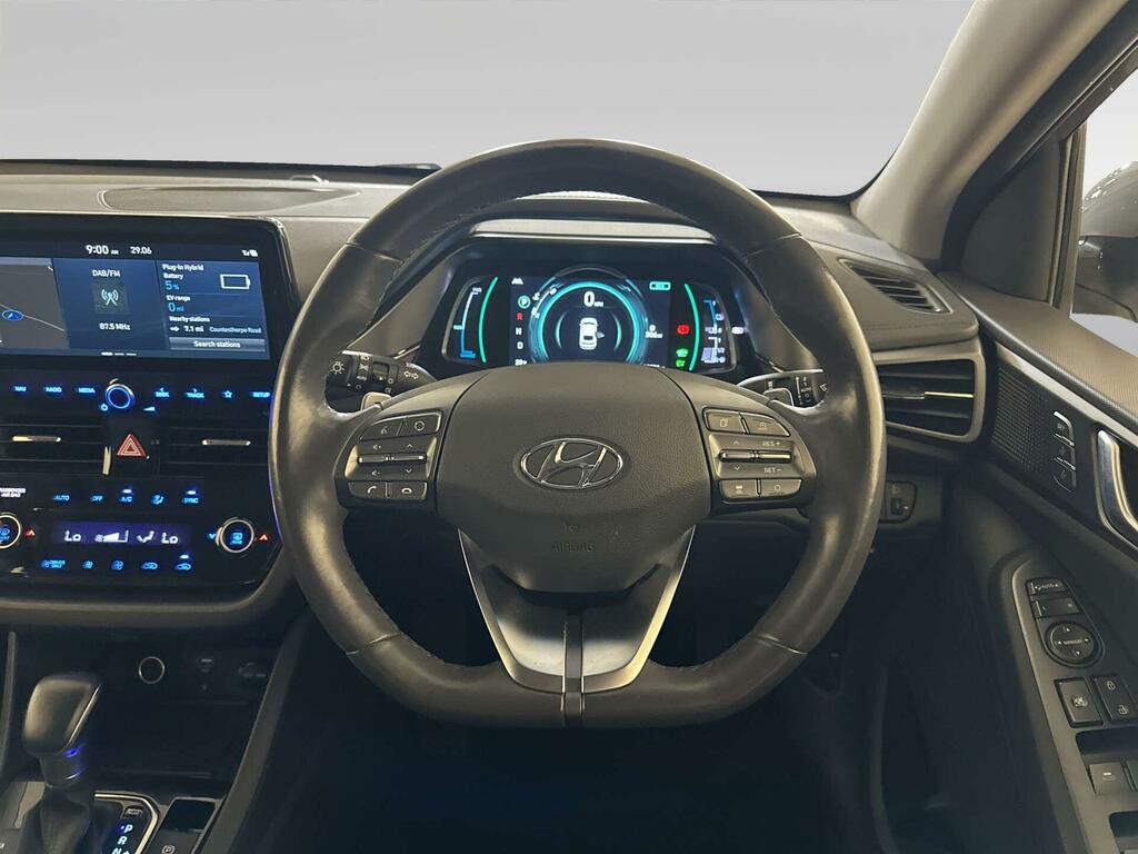 Hyundai Ioniq Premium Se Silver #14